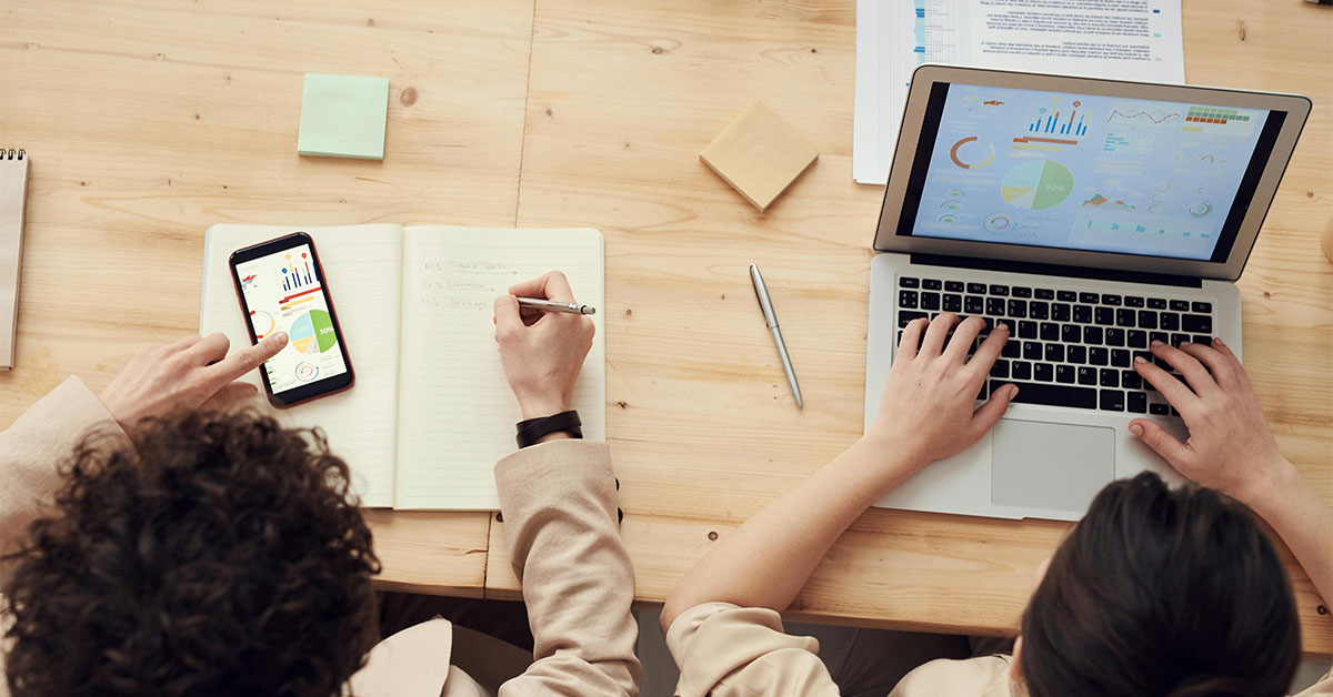 Identifying Competitors for Competitive Analysis