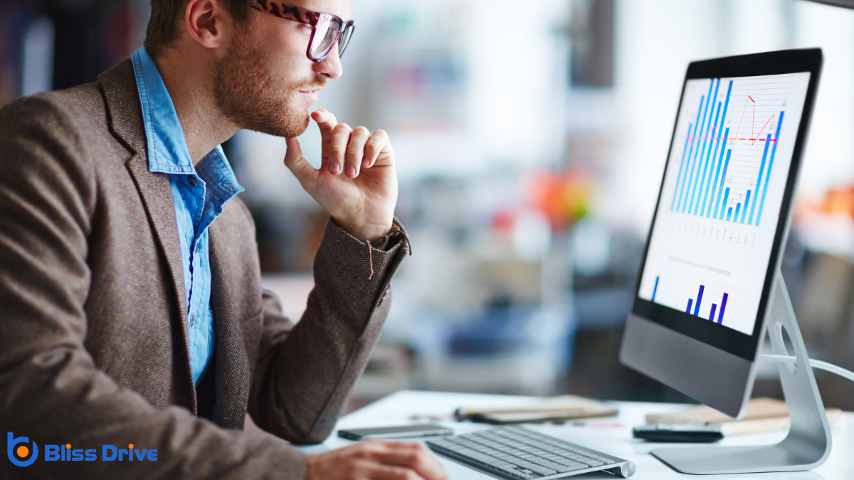 Monitoring and Adapting to Changes in Competitor Backlinks